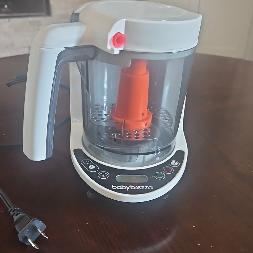 Baby Brezza Food Processor with Orange Insert